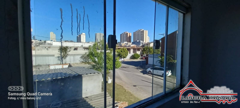 Casa com 2 Quartos à Venda,  em Loteamento Villa Branca - Jacareí