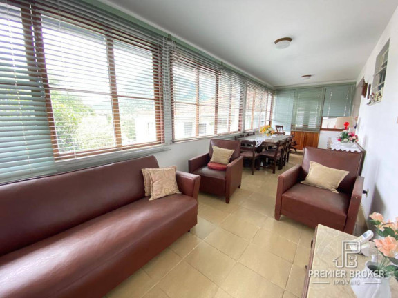 Imagem Casa com 3 Quartos à Venda, 200 m² em Alto - Teresópolis