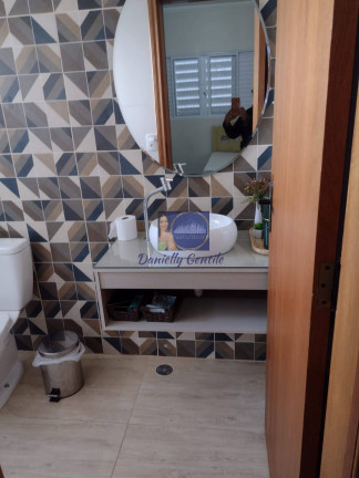 Imagem Casa com 3 Quartos para Temporada, 140 m² em Ninho Verde 2 - Pardinho