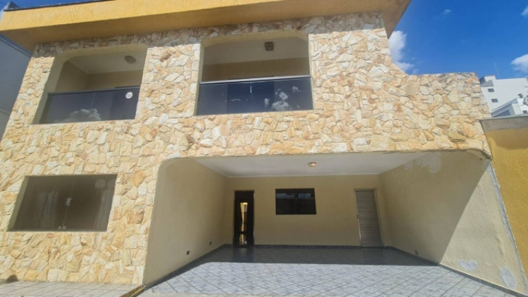 Sobrado com 4 Quartos à Venda, 300 m² em Jardim São Caetano - São Caetano Do Sul