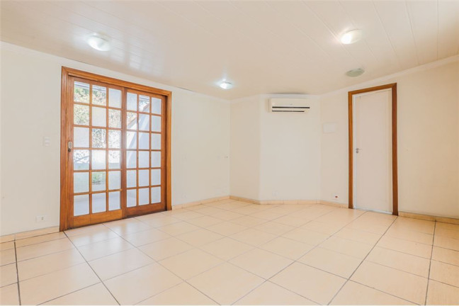 Imagem Casa com 6 Quartos à Venda, em Vila Madalena - São Paulo Imagem Casa com 6 Quartos à Venda, em Vila Madalena - São Paulo