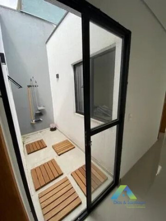 Imagem Sobrado com 3 Quartos à Venda, 200 m² em São João Clímaco - São Paulo Imagem Sobrado com 3 Quartos à Venda, 200 m² em São João Clímaco - São Paulo