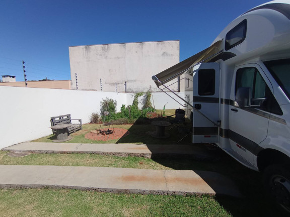 Imagem Casa com 3 Quartos à Venda, 590 m² em Parque Siomara - Arapongas Imagem Casa com 3 Quartos à Venda, 590 m² em Parque Siomara - Arapongas