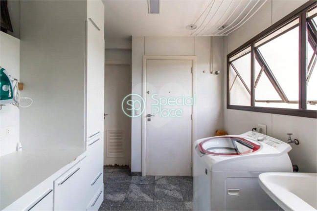 Imagem Apartamento com 4 Quartos à Venda, 240 m² em Moema - São Paulo