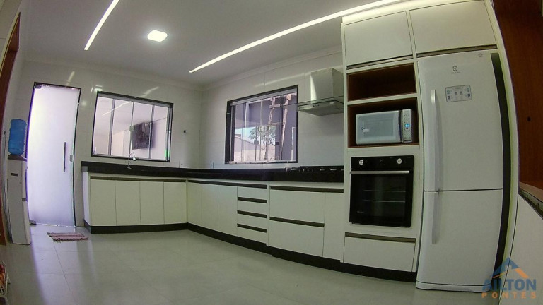 Imagem Casa com 4 Quartos à Venda, 190 m² em Santa Mônica - Guarapari Imagem Casa com 4 Quartos à Venda, 190 m² em Santa Mônica - Guarapari
