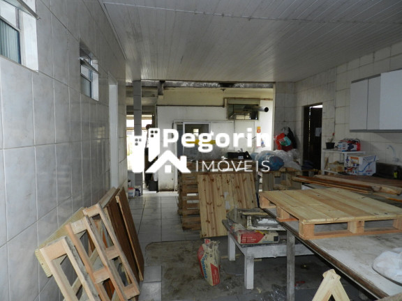 Imagem Casa com 3 Quartos à Venda, 298 m² em Emiliano Perneta - Pinhais Imagem Casa com 3 Quartos à Venda, 298 m² em Emiliano Perneta - Pinhais