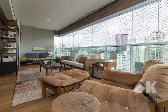 Apartamento com 4 Quartos à Venda, 253 m² em Pinheiros - São Paulo