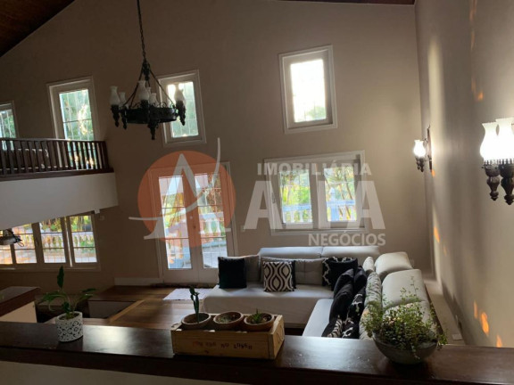 Casa com 4 Quartos para Alugar, 15.002 m² em Pousada Dos Bandeirantes - Carapicuíba
