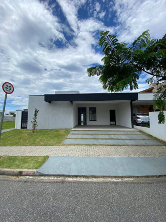 Casa com 3 Quartos à Venda, 300 m² em Piracangaguá - Taubaté