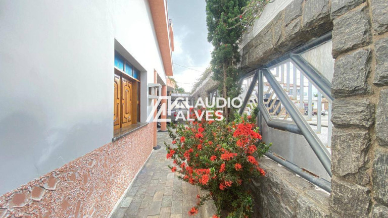 Imagem Casa com 4 Quartos à Venda, 392 m² em Jardim Cruzeiro - Feira De Santana