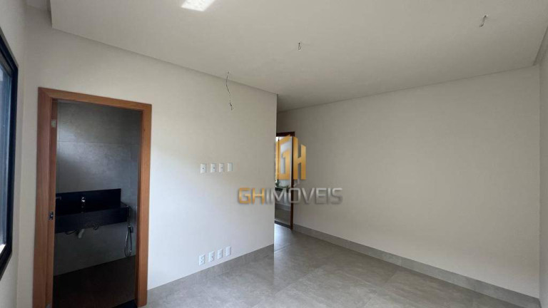 Imagem Sobrado com 4 Quartos à Venda, 277 m² em Jardins Madri - Goiânia