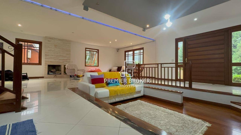 Imagem Casa com 5 Quartos à Venda, 400 m² em Quebra Frascos - Teresópolis Imagem Casa com 5 Quartos à Venda, 400 m² em Quebra Frascos - Teresópolis