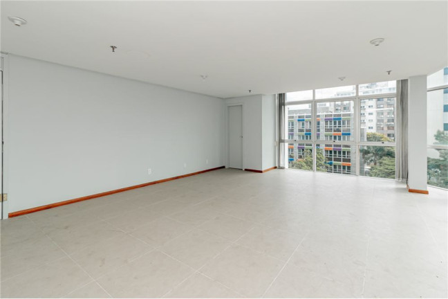 Imagem Imóvel Comercial à Venda, 48 m² em Moinhos De Vento - Porto Alegre Imagem Imóvel Comercial à Venda, 48 m² em Moinhos De Vento - Porto Alegre