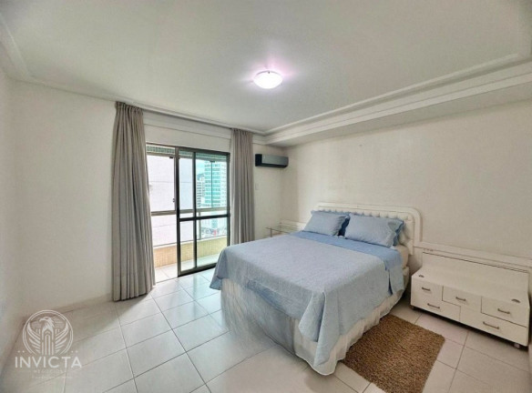 Imagem Apartamento com 3 Quartos à Venda, 163 m² em Centro - Balneário Camboriú Imagem Apartamento com 3 Quartos à Venda, 163 m² em Centro - Balneário Camboriú