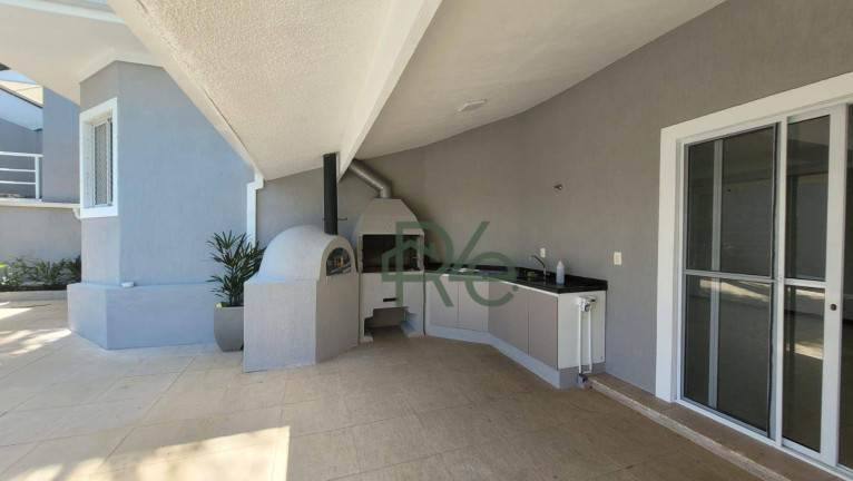 Imagem Casa com 4 Quartos à Venda, 323 m² em Golf Village - Carapicuíba Imagem Casa com 4 Quartos à Venda, 323 m² em Golf Village - Carapicuíba
