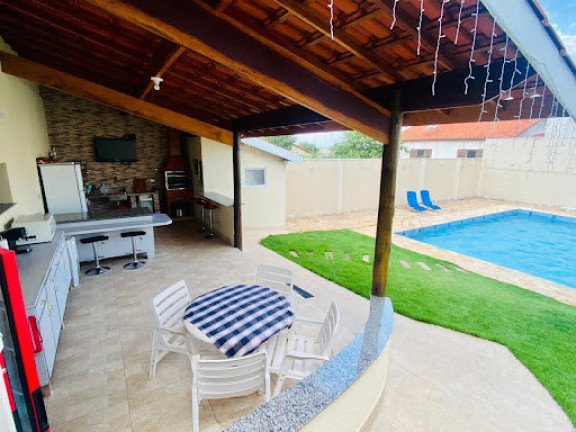 Imagem Casa com 3 Quartos à Venda, 195 m² em Jardim Tapajós - Atibaia