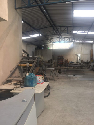 Imagem Galpão para Alugar, 200 m² em água Preta - Pindamonhangaba Imagem Galpão para Alugar, 200 m² em água Preta - Pindamonhangaba