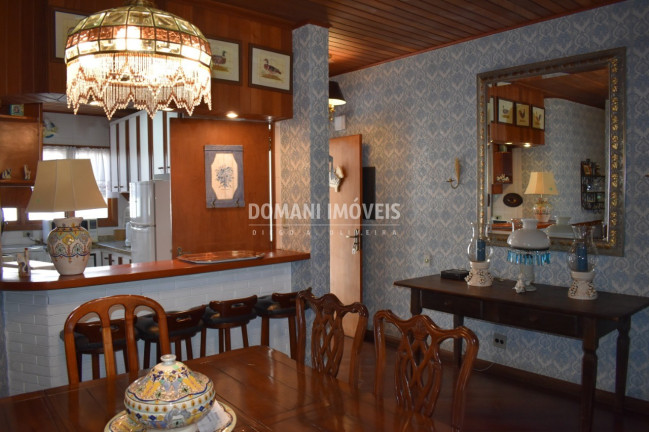 Imagem Imóvel com 4 Quartos à Venda, 162 m² em Região De Capivari - Campos Do Jordão Imagem Imóvel com 4 Quartos à Venda, 162 m² em Região De Capivari - Campos Do Jordão