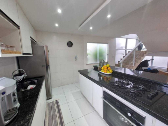 Imagem Casa com 4 Quartos à Venda, 243 m² em Pitangueiras - Lauro De Freitas Imagem Casa com 4 Quartos à Venda, 243 m² em Pitangueiras - Lauro De Freitas