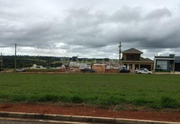 Terreno à Venda, 335 m² em Jardim Maraba - Itapetininga