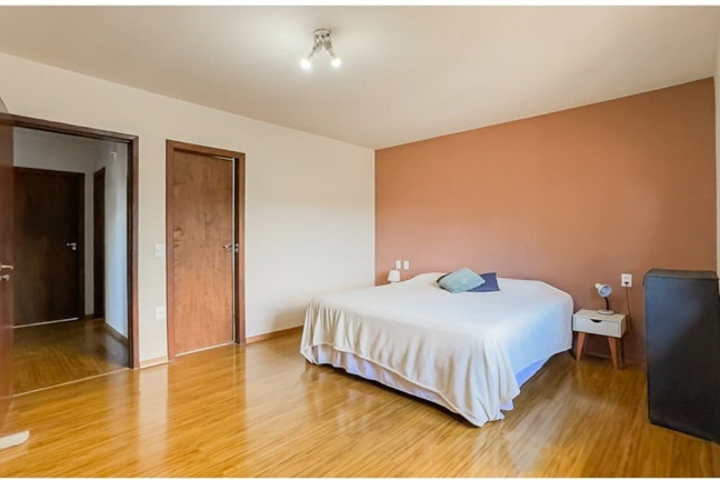 Imagem Casa com 5 Quartos à Venda, 208 m² em Parque Dos Maias - Porto Alegre