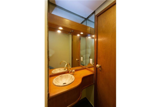 Imagem Apartamento com 4 Quartos à Venda, 220 m² em Moema - São Paulo