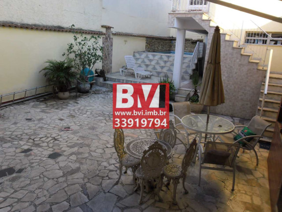 Imagem Casa com 3 Quartos à Venda, 150 m² em Vila Kosmos - Rio De Janeiro Imagem Casa com 3 Quartos à Venda, 150 m² em Vila Kosmos - Rio De Janeiro