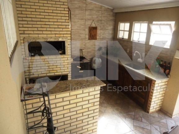 Imagem Casa com 3 Quartos à Venda, 200 m² em Jardim Itu - Porto Alegre Imagem Casa com 3 Quartos à Venda, 200 m² em Jardim Itu - Porto Alegre