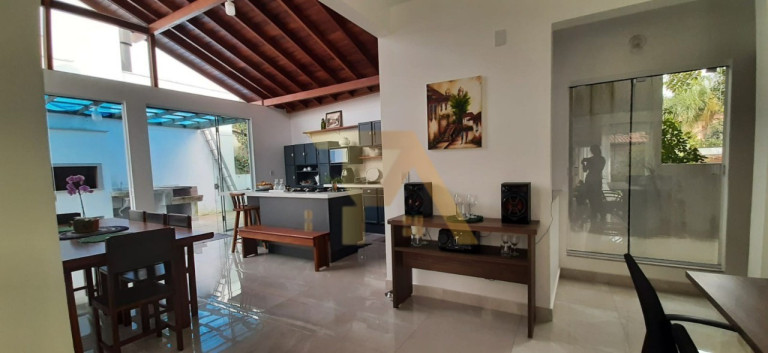 Imagem Imóvel com 3 Quartos à Venda, em Ibiraquera - Imbituba Imagem Imóvel com 3 Quartos à Venda, em Ibiraquera - Imbituba