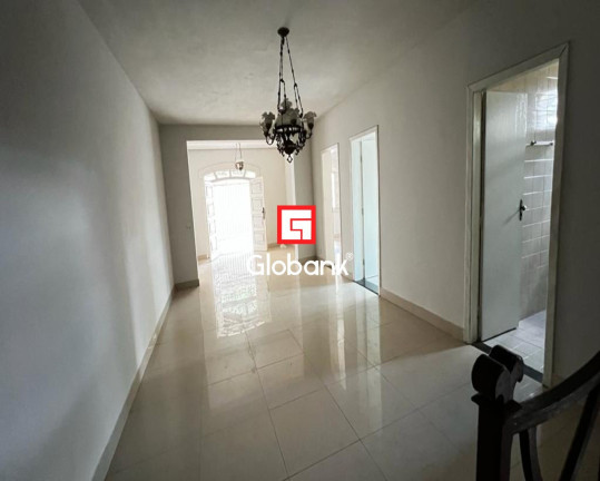 Imagem Casa com 3 Quartos para Alugar, 250 m² em Jardim Panorama - Montes Claros Imagem Casa com 3 Quartos para Alugar, 250 m² em Jardim Panorama - Montes Claros