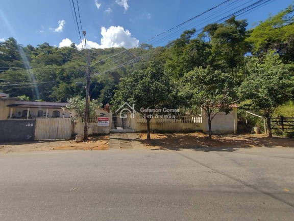 Imagem Casa com 4 Quartos à Venda, 176 m² em Centro - Mantena Imagem Casa com 4 Quartos à Venda, 176 m² em Centro - Mantena