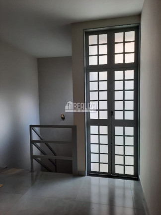 Imagem Casa com 4 Quartos à Venda, 383 m² em Irmãos Soares - Uberaba Imagem Casa com 4 Quartos à Venda, 383 m² em Irmãos Soares - Uberaba