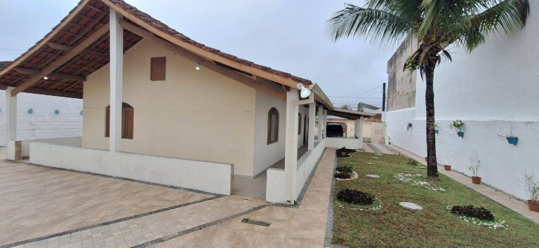Imagem Casa com 5 Quartos à Venda, 224 m² em Jardim Barra De Jangadas - Peruíbe