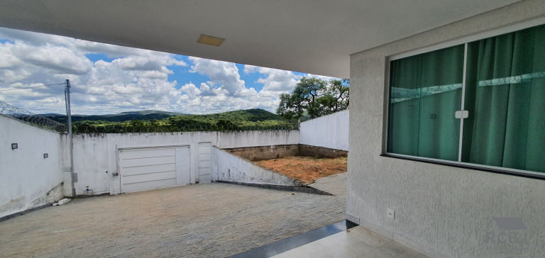Imagem Sobrado com 4 Quartos à Venda, em Fernão Dias - Esmeraldas Imagem Sobrado com 4 Quartos à Venda, em Fernão Dias - Esmeraldas