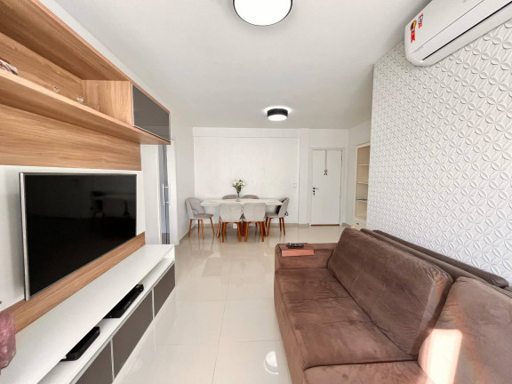 Imagem Apartamento com 2 Quartos à Venda, 76 m² em Abraão - Florianópolis