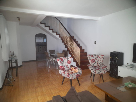 Imagem Sobrado com 4 Quartos à Venda, 255 m² em Chácara Do Visconde - Taubaté Imagem Sobrado com 4 Quartos à Venda, 255 m² em Chácara Do Visconde - Taubaté