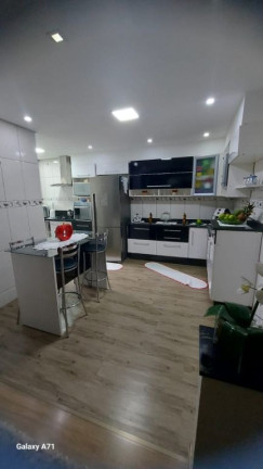 Imagem Sobrado com 4 Quartos à Venda, 229 m² em Vila Miranda - Itaquaquecetuba Imagem Sobrado com 4 Quartos à Venda, 229 m² em Vila Miranda - Itaquaquecetuba