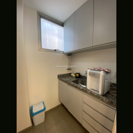 Sala Comercial para Alugar, 70 m² em Jardim Europa - São Paulo