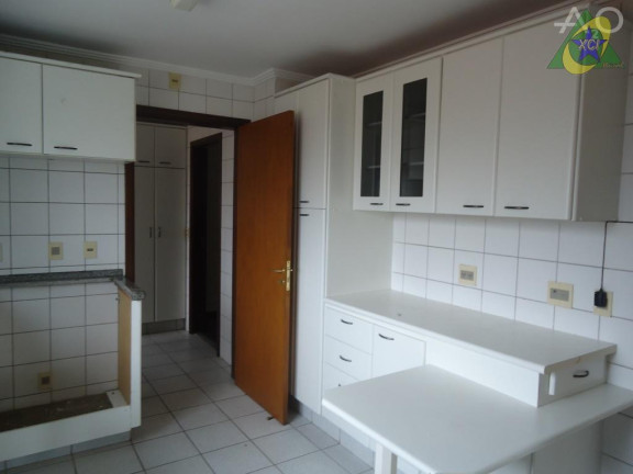 Imagem Apartamento com 3 Quartos à Venda, 141 m² em Cambuí - Campinas