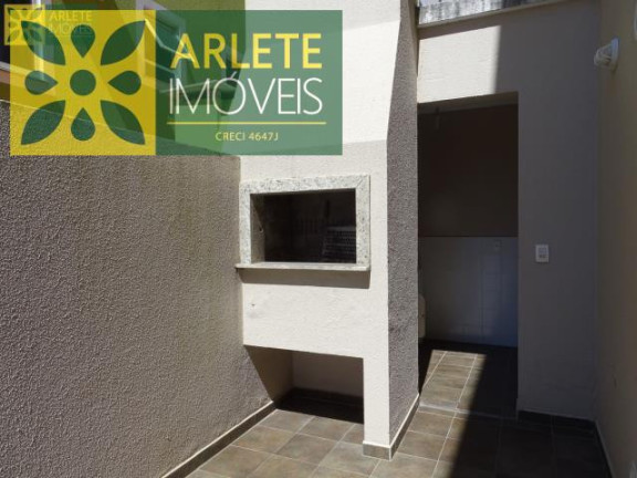 Imagem Apartamento com 2 Quartos para Alugar ou Temporada, 50 m² em Centro - Bombinhas