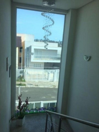 Imagem Sobrado com 3 Quartos à Venda, 187 m² em Alto Petrópolis - Porto Alegre Imagem Sobrado com 3 Quartos à Venda, 187 m² em Alto Petrópolis - Porto Alegre