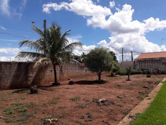 Imagem Terreno à Venda, 360 m² em Vila Santa Fé - Pirassununga Imagem Terreno à Venda, 360 m² em Vila Santa Fé - Pirassununga