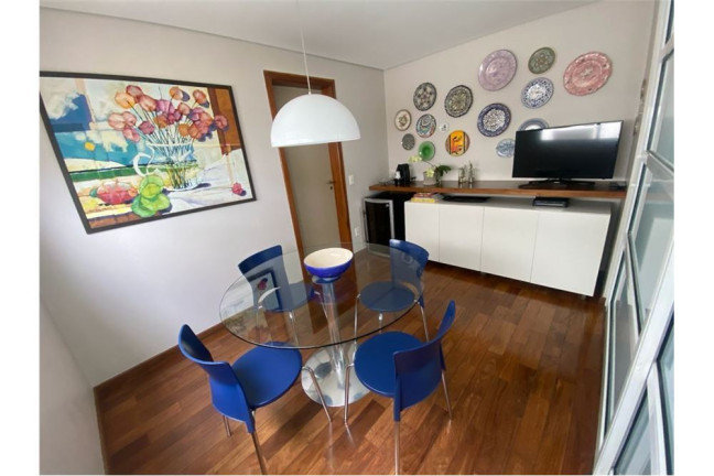 Imagem Imóvel com 3 Quartos à Venda, em Moema - São Paulo Imagem Imóvel com 3 Quartos à Venda, em Moema - São Paulo