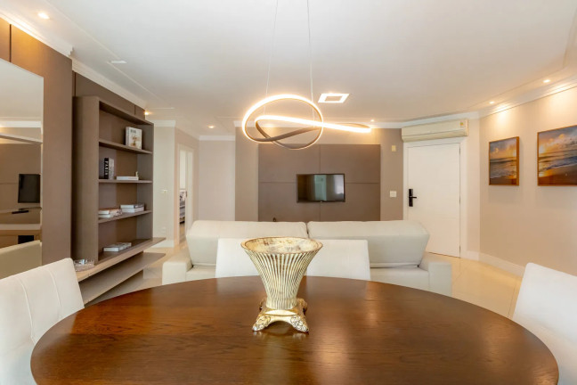 Imagem Apartamento com 3 Quartos à Venda, 131 m² em Centro - Balneário Camboriú