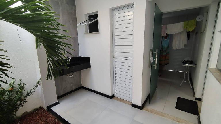 Imagem Casa com 3 Quartos à Venda, 230 m² em Sim - Feira De Santana