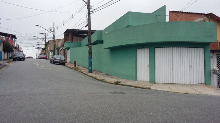 Casa com 2 Quartos à Venda, 260 m² em Jardim Do Estádio - Santo André