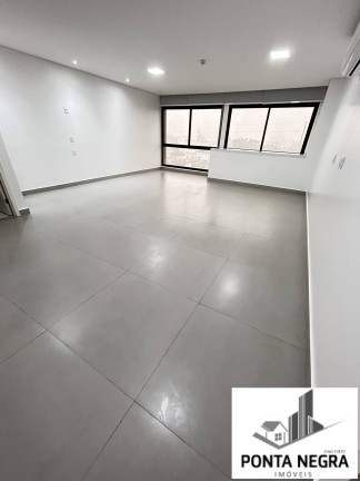 Sala Comercial para Alugar, 44 m² em Ponta Negra - Manaus