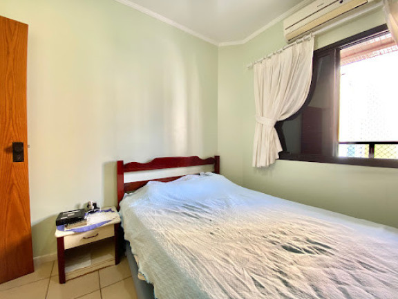 Imagem Apartamento com 2 Quartos à Venda, 60 m² em Pitangueiras - Guarujá