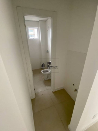 Imagem Apartamento com 3 Quartos para Alugar, 97 m² em Centro - Balneário Camboriú Imagem Apartamento com 3 Quartos para Alugar, 97 m² em Centro - Balneário Camboriú
