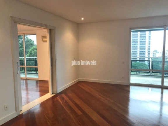 Apartamento com 3 Quartos para Alugar, 338 m² em Santo Amaro - São Paulo